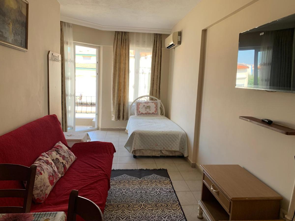 Cizmeci Apart Hotel Çeşme Exteriör bild